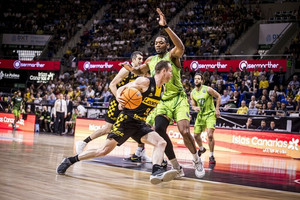 Αντίπαλος του Περιστερίου η Τενερίφη, 78-55 την Τόφας (vid)
