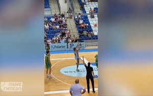 Αλεσάντρο Σκαριόλο: Ο λόγος που εκτελεί βολές στο ένα πόδι (vid)