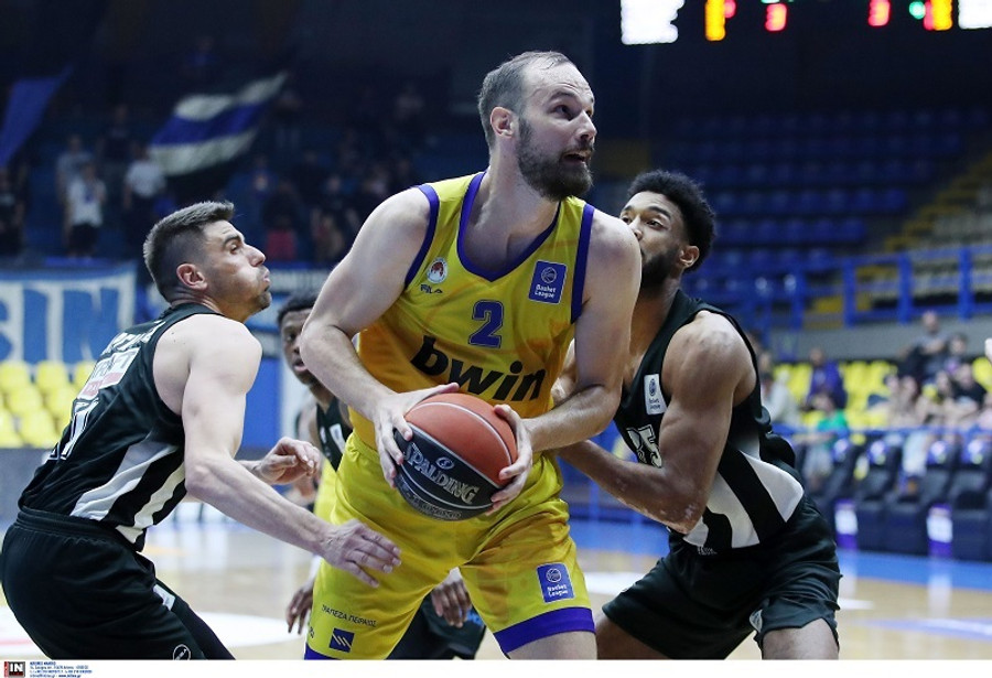 Μπίλαν: "Αποδείξαμε ότι είμαστε οι καλύτεροι μετά από Ολυμπιακό και Παναθηναϊκό" (vid)