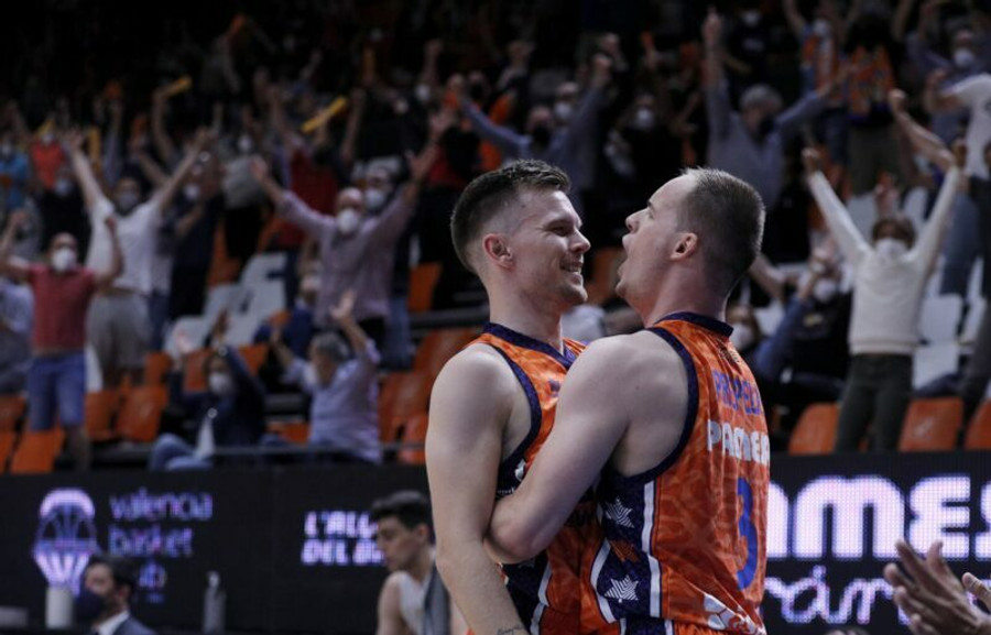 Η Βαλένθια 85-67 και 1-1 τη Ρεάλ Μαδρίτης