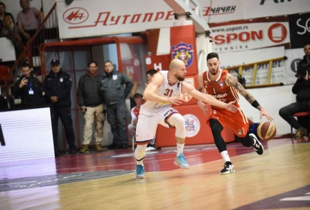 Μπόρατς - Ερυθρός Αστέρας 82-87: Με ρεσιτάλ Καμπάτσο