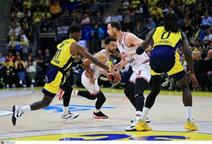 Φενέρμπαχτσε-Ολυμπιακός: Τα photo clicks από την Κωνσταντινούπολη (gallery)