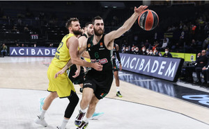 Παπαγιάννης: MVP της 34ης αγωνιστικής, πρώτος ριμπάουντερ και μπλοκέρ της EuroLeague! (vid)