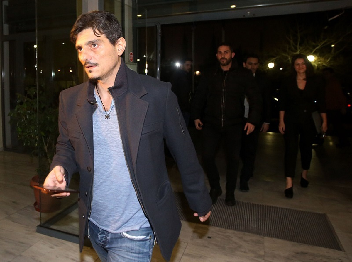 Κεραυνοί Γιαννακόπουλου κατά την αποχώρησή του από τη σύσκεψη