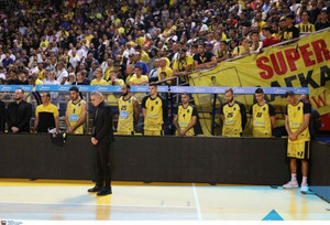 Άρης: Όταν το κατάμεστο &quot;Nick Galis Hall&quot; σίγησε για τον Γιάννη Ιωαννίδη (vid)