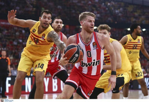 Ολυμπιακός-Μπαρτσελόνα 68-77: Μπλακ άουτ στο τέλος και ήττα