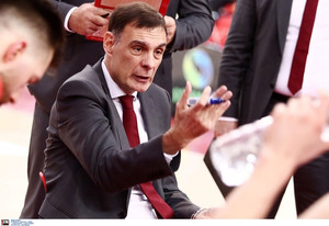 Μπαρτζώκας: &quot;Ο κόσμος απολαμβάνει το μπάσκετ, αλλά όλα συμβαδίζουν με τις νίκες&quot;! (vid)