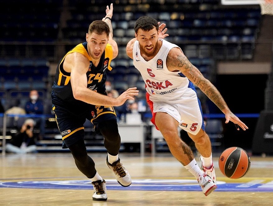 Χίμκι-ΤΣΣΚΑ 87-96: Με ρεκόρ Μάικ Τζέιμς που έχασε για ένα ριμπάουντ το triple double