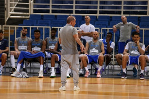 Εθνική Ανδρών: &quot;Μάθημα&quot; διαιτησίας και… επίσημο διπλό (pics)