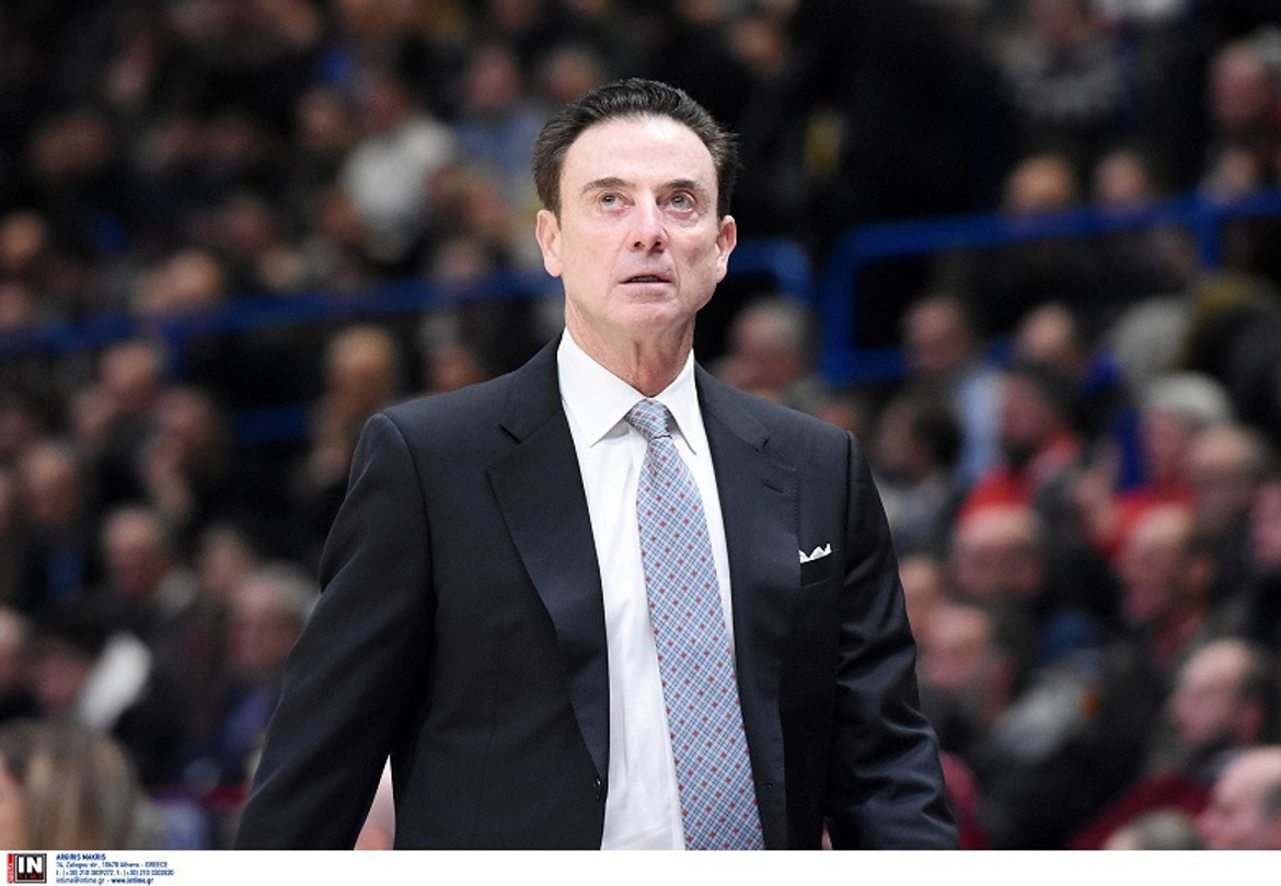 Πιτίνο στη FIBA: &quot;Ονειρεύομαι στα 67 μου να περπατήσω στο Τόκιο&quot;!