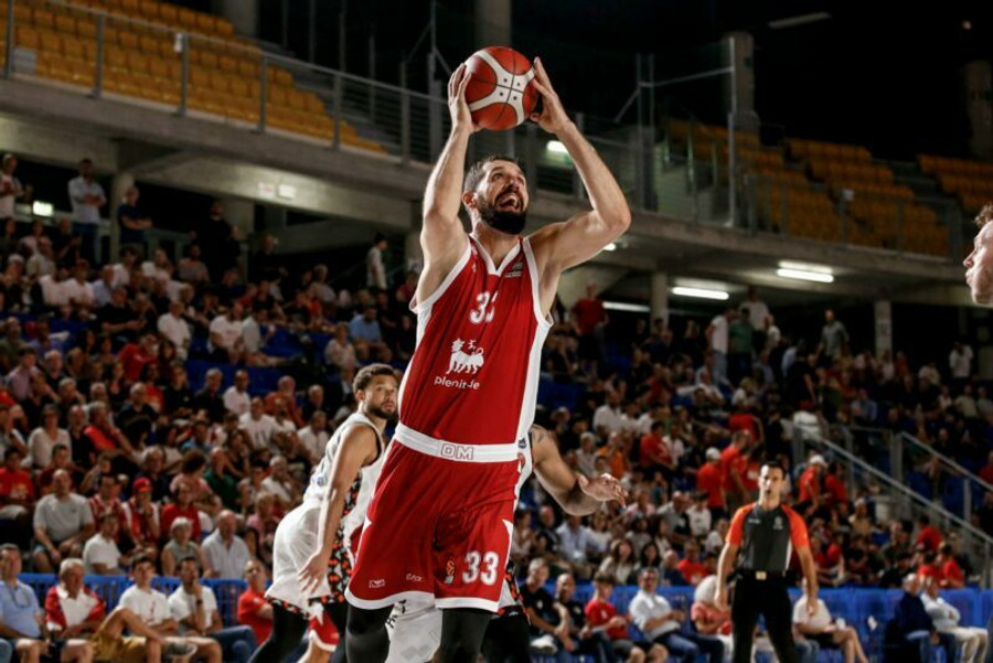 Αρμάνι-Ντερτόνα 96-86: Mε 22 πόντους του Μίροτιτς στο ντεμπούτο του (vid)