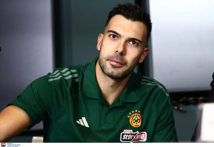 Σλούκας: "Ενθουσιασμένος που είμαι στη λίστα για την All-25 Euroleague team" (video)