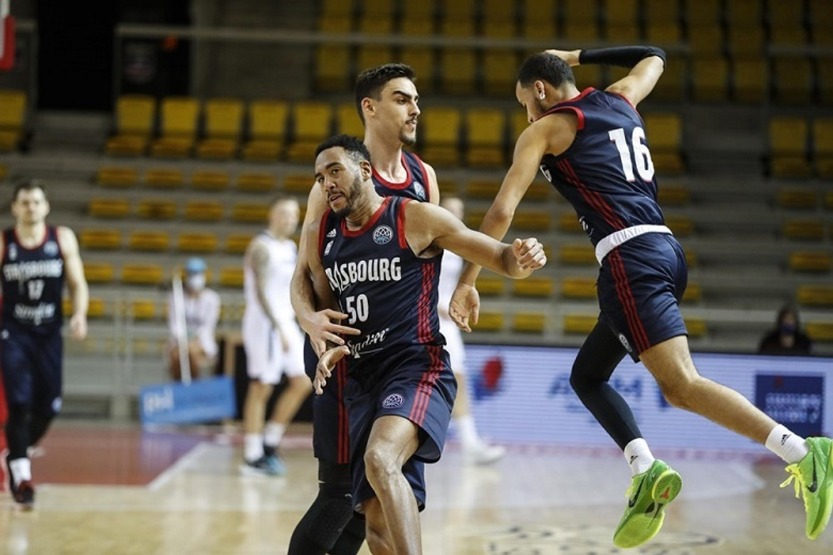 Basketball Champions League: Στη 2η παράταση η Στρασμπούρ, ζωντανό το Περιστέρι!