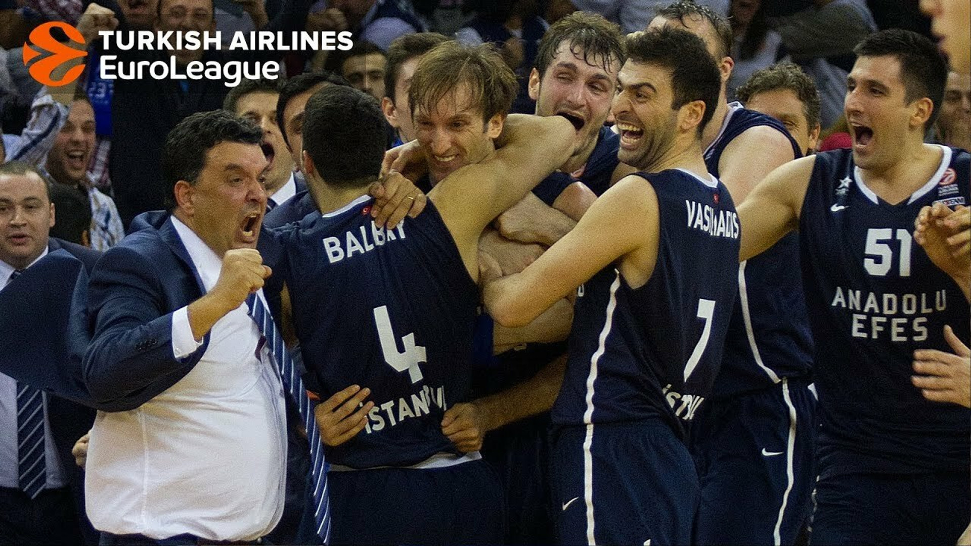 Το αξέχαστο buzzer beater του Πλάνινιτς στο Εφές-Αρμάνι το 2014 (video)