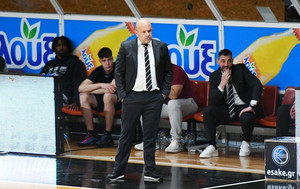 Χριστόπουλος: &quot;Όλοι στον Απόλλωνα να χρησιμοποιήσουν την κεφαλή και να υποκύψουν κάτω απ&#039; αυτή&quot; (vid)