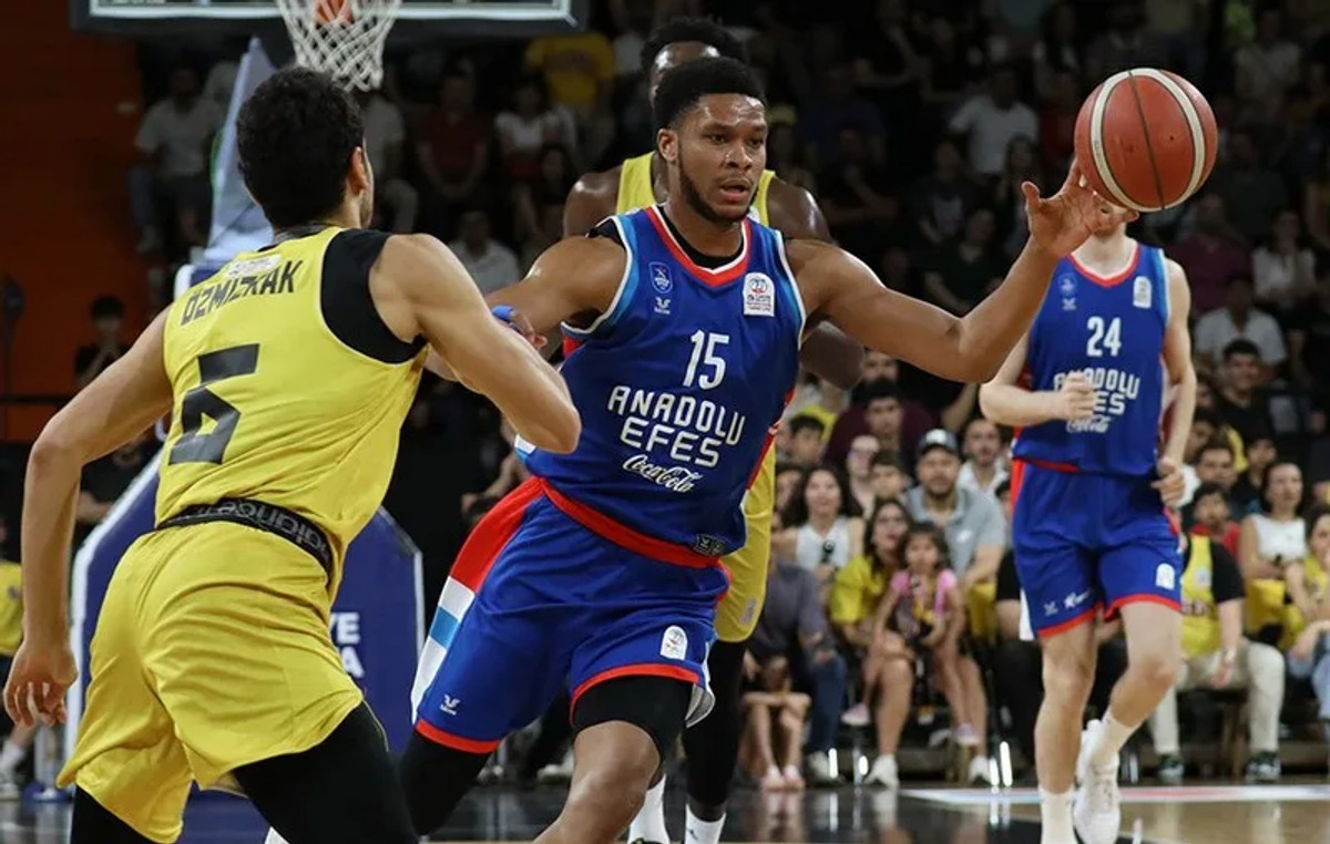 BSL: Στα ημιτελικά με Μπεσίκτας η Εφές, 84-81 τη Μερσίν