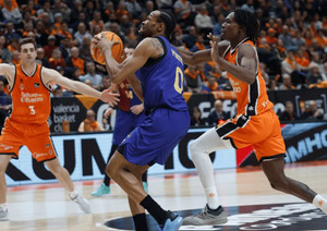 Liga Endesa: Νίκες με 100άρες για Μπαρτσελόνα-Μπασκόνια (vid)