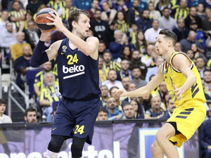 Η Άλμπα έβγαλε ξανά το... λάδι στη Φενέρ, 74-70 με Σλούκα - Βέστερμαν! (vid)