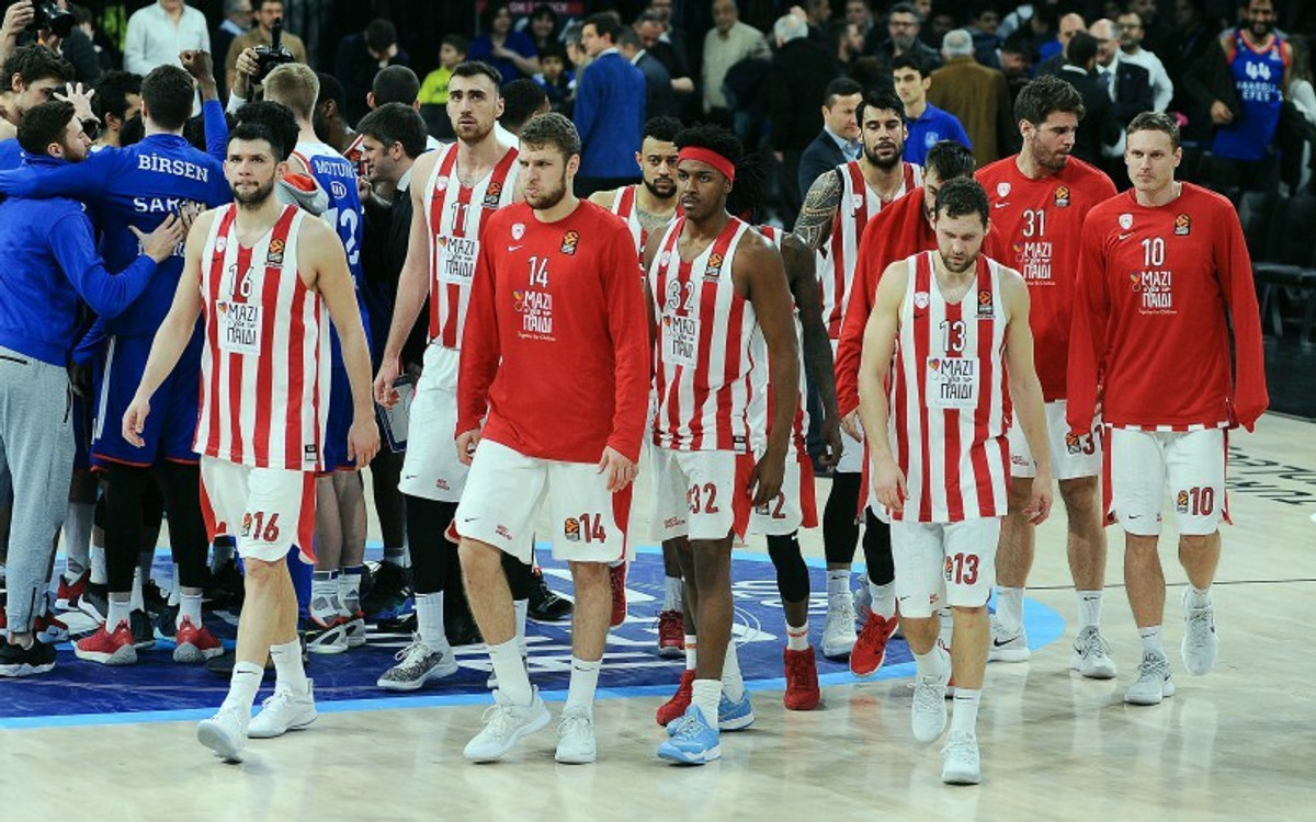 Κεμζούρα : &quot;Ψάχνουμε να βρούμε τη λύση&quot;