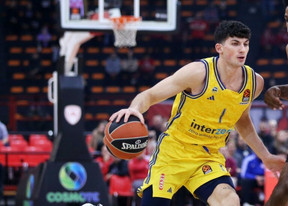 Άλμπα Βερολίνου: Εκτός για 3-4 μήνες ο Πρότσιντα (pic)