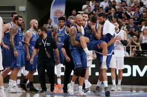 Μαυρωτάς: Και πάλι σιδερένιος στο παρκέ ο Αθηναίου