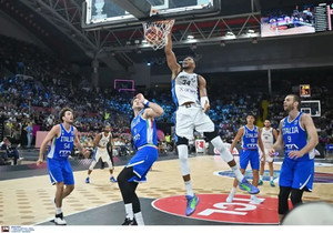 Με ανίκητο Γιάννη η Ελλάδα 75-66 την Ιταλία (pics)