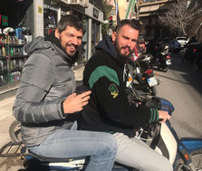 Βόλτα στην Καισαριανή με παπάκι για Φώτση και Λάζαρο Παπαδόπουλο!