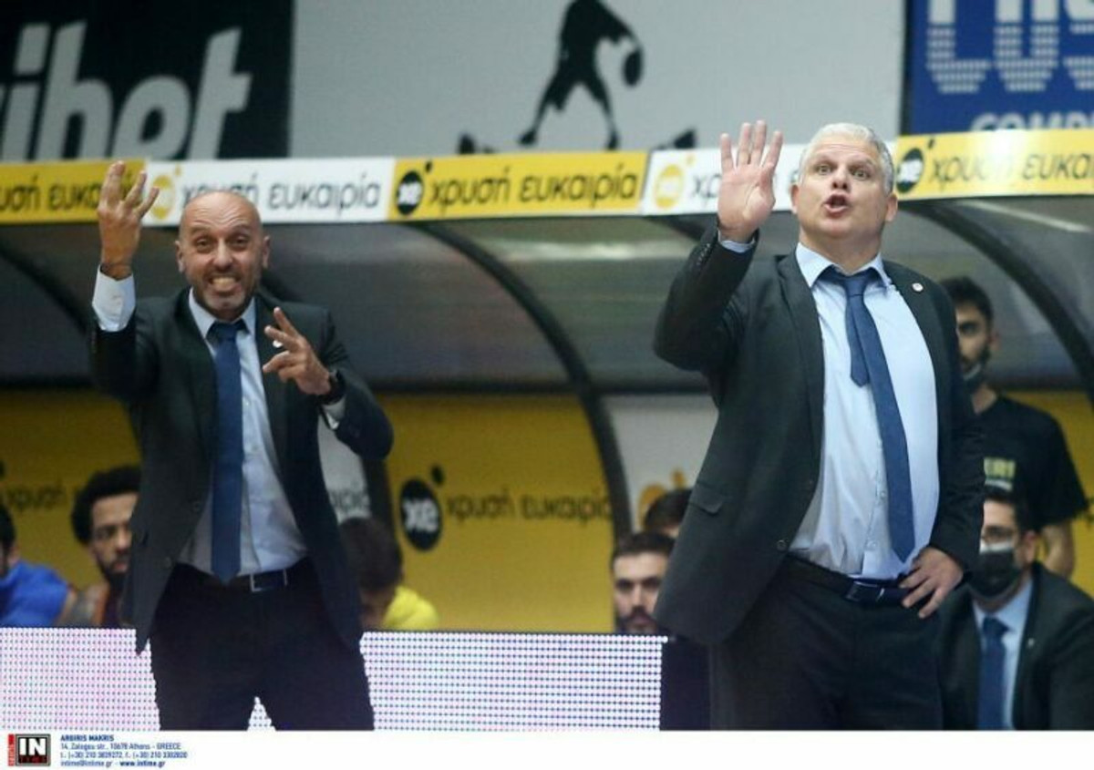 Μανωλόπουλος: &quot;Το Περιστέρι έχει προσφέρει πολλά στο ελληνικό μπάσκετ&quot; (vid)