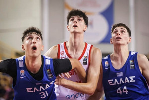 Για το χάλκινο οι Παίδες μετά την ήττα (71-77) από την Ισπανία