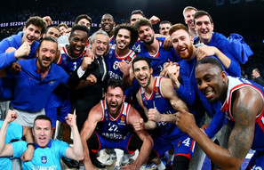 Στο Final Four μετά από 18 χρόνια η Εφές, παίζει με Φενέρ στον ημιτελικό! (pics)