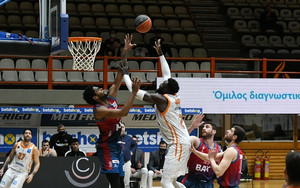Προμηθέας - Μεσολόγγι 84-68: Ήττα και &quot;αντίο&quot; Basket League