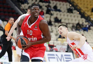 Με Μουσταφά Φαλ και Κώστα Αντετοκούνμπο το Top-10 της EuroLeague (vid)