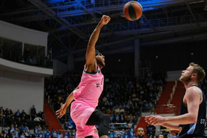 Ζενίτ-Μπαρτσελόνα 70-78: Break με εκπληκτικό Ντέιβις (pic)