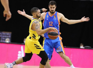 Άλμπα Βερολίνου-Βαλένθια 86-90: Λύτρωση στο τέλος με Γουίλιαμς-Κάλινιτς
