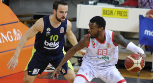 &quot;Ξύπνησε&quot; στο 2ο μέρος η Φενέρμπαχτσε, 67-62 την Καρσίγιακα