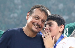 EuroLeague: Η ανάρτηση για τον γιο του Αταμάν και το επικό σχόλιο του μικρού