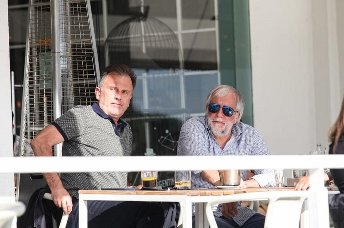 Διατήρησε... το πλούσιο μούσι ο Ομπράντοβιτς (Pics)