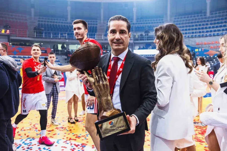 Ερυθρός Αστέρας: &quot;Γιάννης Σφαιρόπουλος, εγγύηση-επιτυχίας!&quot;