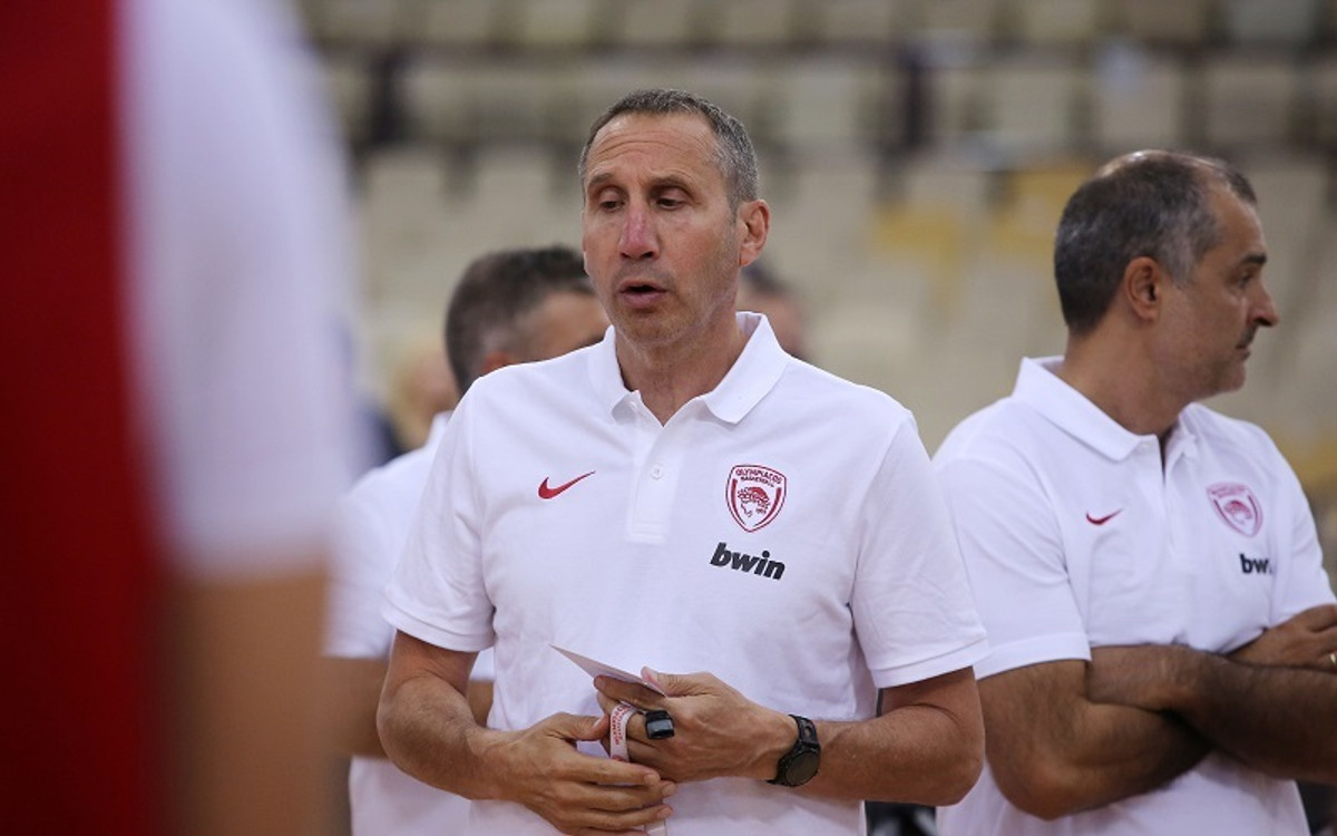 Μπλατ: &quot;Ήθελα να στείλω ένα μήνυμα, ακόμα στέκομαι όρθιος!&quot; (pics)