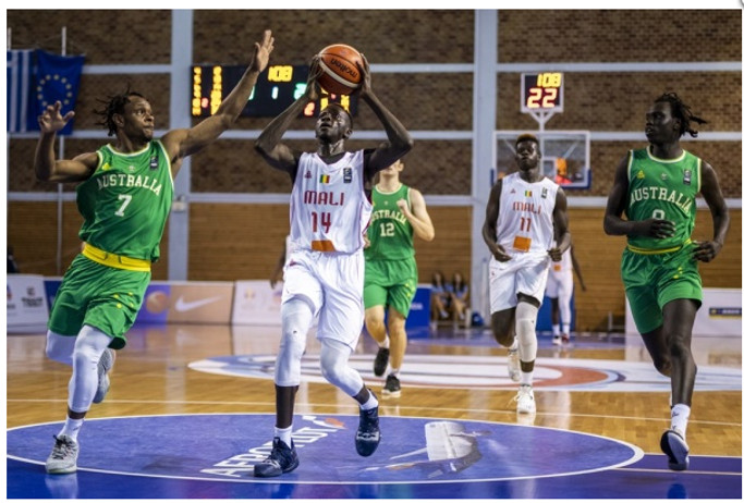 Παγκόσμιο U19: Με τρίποντο στο τέλος η Αυστραλία 82-79 το Μάλι (vid)