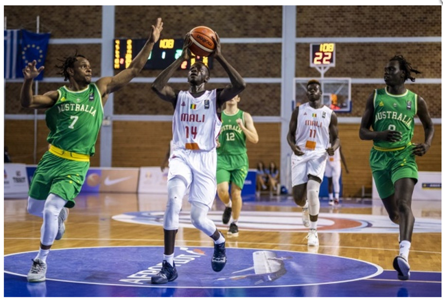 Παγκόσμιο U19: Με τρίποντο στο τέλος η Αυστραλία 82-79 το Μάλι (vid)