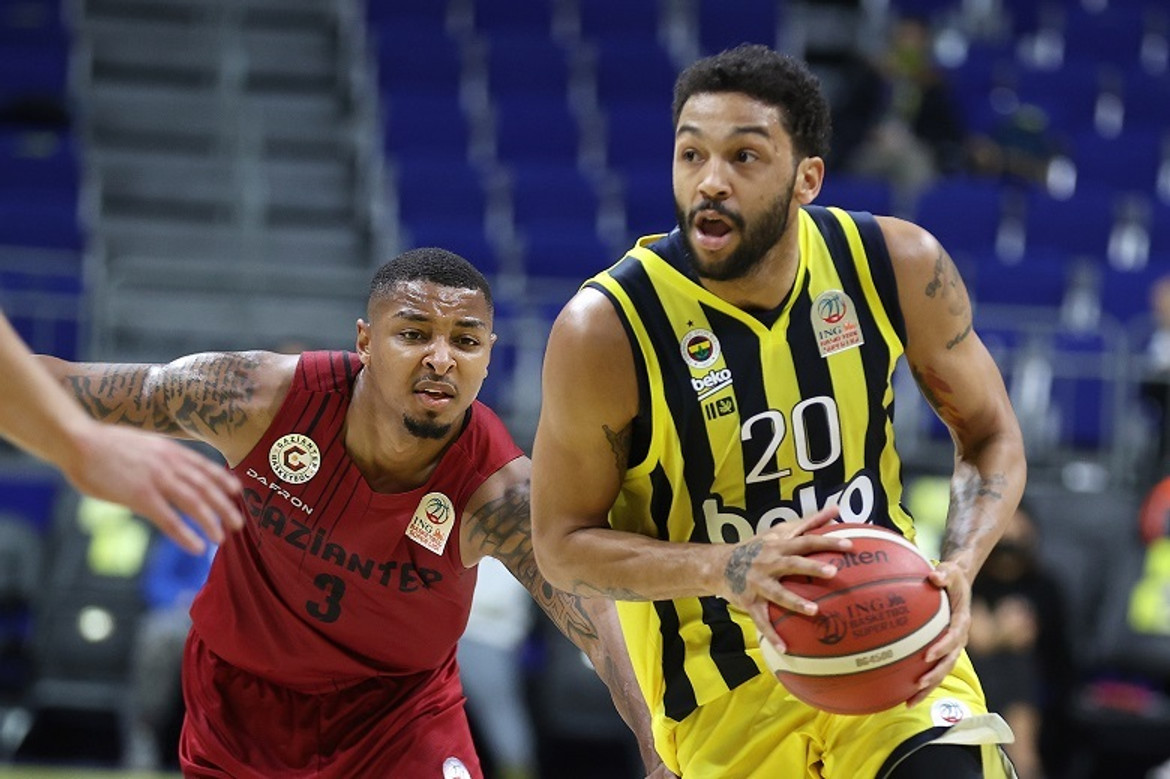 Φενέρμπαχτσε: Με Μαχμούτογλου το 102-80 επί της Γκαζιαντέπ (video)