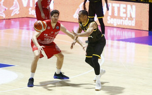 &quot;Βασίλισσα&quot; στην Ισπανία η ΑΕΚ, 90-82 τη Φουενλαμπράδα !