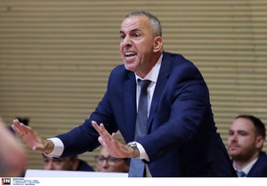 Λιμνιάτης: &quot;Μεγάλη νίκη, δεν σκεφτόμαστε ενίσχυση&quot;!