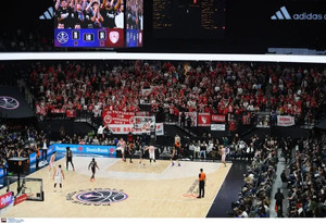 Ολυμπιακός: Η θριαμβευτική παρακάμερα από τη νίκη στο Παρίσι (vid)