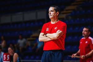 Σφαιρόπουλος: &quot;Ο Ολυμπιακός θα αποφασίσει για το μέλλον του Πετρούσεβ&quot;