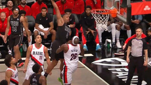 Νετς-Μπλέιζερς 127-134 (παρ.): Το τρομερό poster dunk του Ντένις Σμιθ Τζούνιορ (vid)