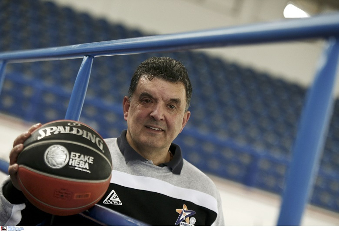 Ο Βαγγέλης Αγγέλου στο τεύχος Φεβρουαρίου