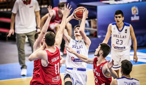Eurobasket U16: &quot;Να κάνουμε κι εμείς κάτι για τη χώρα μας&quot; το μήνυμα του Στ.Πράπα