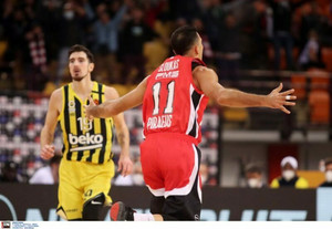 Ολυμπιακός-Φενέρμπαχτσε 67-65: Ο Σλούκας κράτησε απόρθητο το κάστρο του ΣΕΦ (pics&amp;vid)